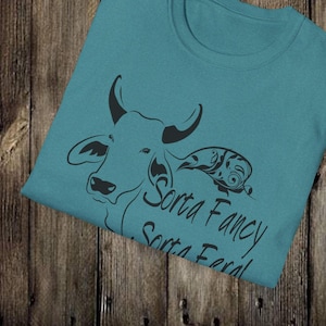 Brahman Cow Women&#39;s T-Shirt, Brahman Cattle Tshirt, Feral Cow Tee, Ranch Wife Cowgirl Ranch Mom shirt, Farm Mom Gift Tee Shirt