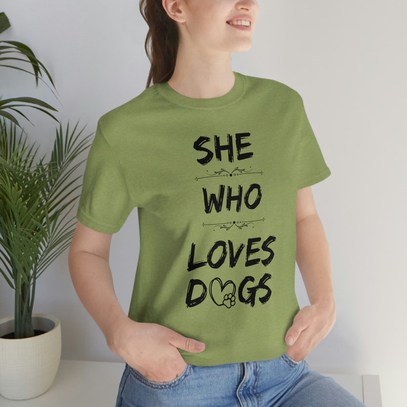 Dog Mom T-shirt Cadeau de fête des mères pour elle, Chemise d’amoureux de chien mignon pour femmes, Tee-shirt d’amoureux de chien, Cadeau de promeneur de chien, T-shirt de groupe de chiens Heather Green