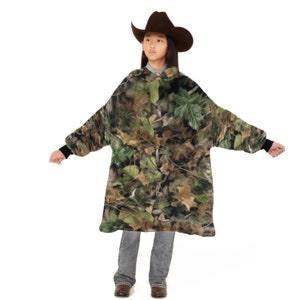 Youth OVERSIZED Tree Camo Hooded Blanket Kids GIANT Fleece Full Body Wearable Blanket, Camo Deer Hunter Christmas Gifts for the Whole Family