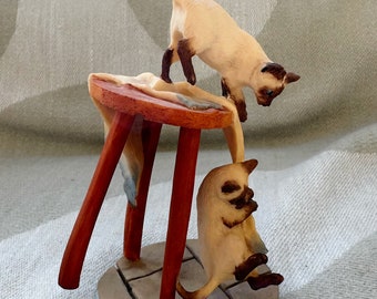 Aynsley Mastercraft Siamese Kittens Figurine