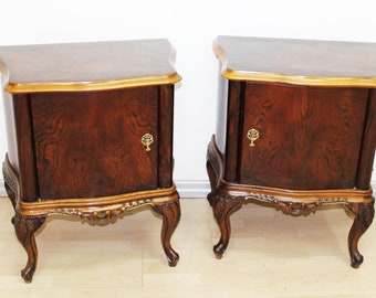 Pair of Mid-Century Italian bedside tables in Venetian walnut attributed to Luigi Biagini Vintage Möbel - antique furniture italian