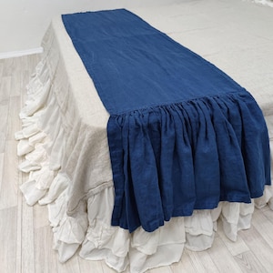 Elegant Linen Bed Scarf with Delicate Ruffles - Perfect for Adding a Touch of Luxury to Your Bed