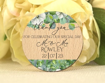 Wedding Favours | Wooden Summer Wedding Thank You Favours with Personalised Text | Circle Favours with Choice of Designs