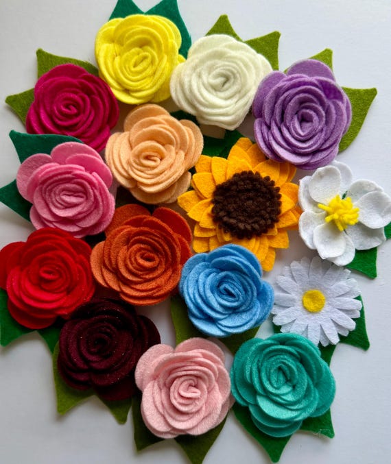 Felt Dog Collar Flower – Removable Pet Accessory