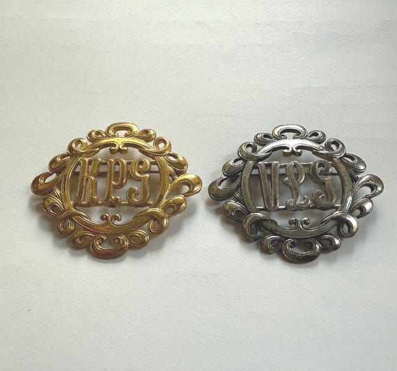 2 Monocraft Monogram Brooches Silver Tone Gold Tone Metal Costume Jewelry Early 1930’s