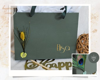 Personalisierte Luxus-Geschenktüte in dunkelgrün und exklusiver Pfauenfeder, Geschenktasche, Geschenke für Geburtstag, Kollegen, Familie