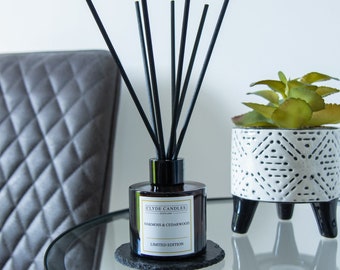 Oakmoss & Cedarwood Reed Diffuser - Clyde Candles, Luxury Diffuser Oil with a Set of 7 Sticks, Best Aroma Scent for Home, Living, Bathroom