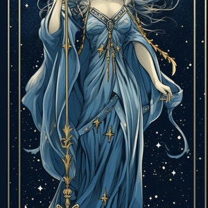 Puede incluir: Una ilustraci&oacute;n vertical que muestra una figura de largo cabello azul con un vestido azul fluido, sosteniendo un bast&oacute;n dorado alto rematado con un orbe brillante. El fondo presenta una gran luna llena sobre un cielo estrellado azul oscuro.