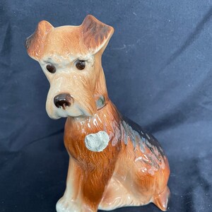 Perro terrier de cerámica vintage