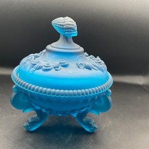 Westmoreland Satin Blue Teal Argonaut Lidded Shell Candy Dish