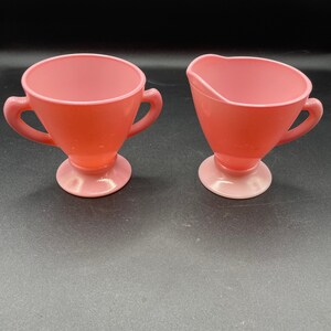 Crème et sucre rose Hazel Atlas