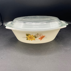 Pyrex Vintage JAJ Autumn Glory Pyrex Oval Casserole Dish with lid made in england