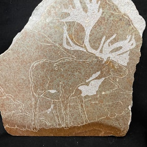 Alce - Tallado en roca - FIRMADO SIKU - Arte inuit