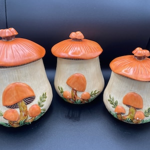 Vintage Arnel&#39;s Mushroom 3 Canister Set