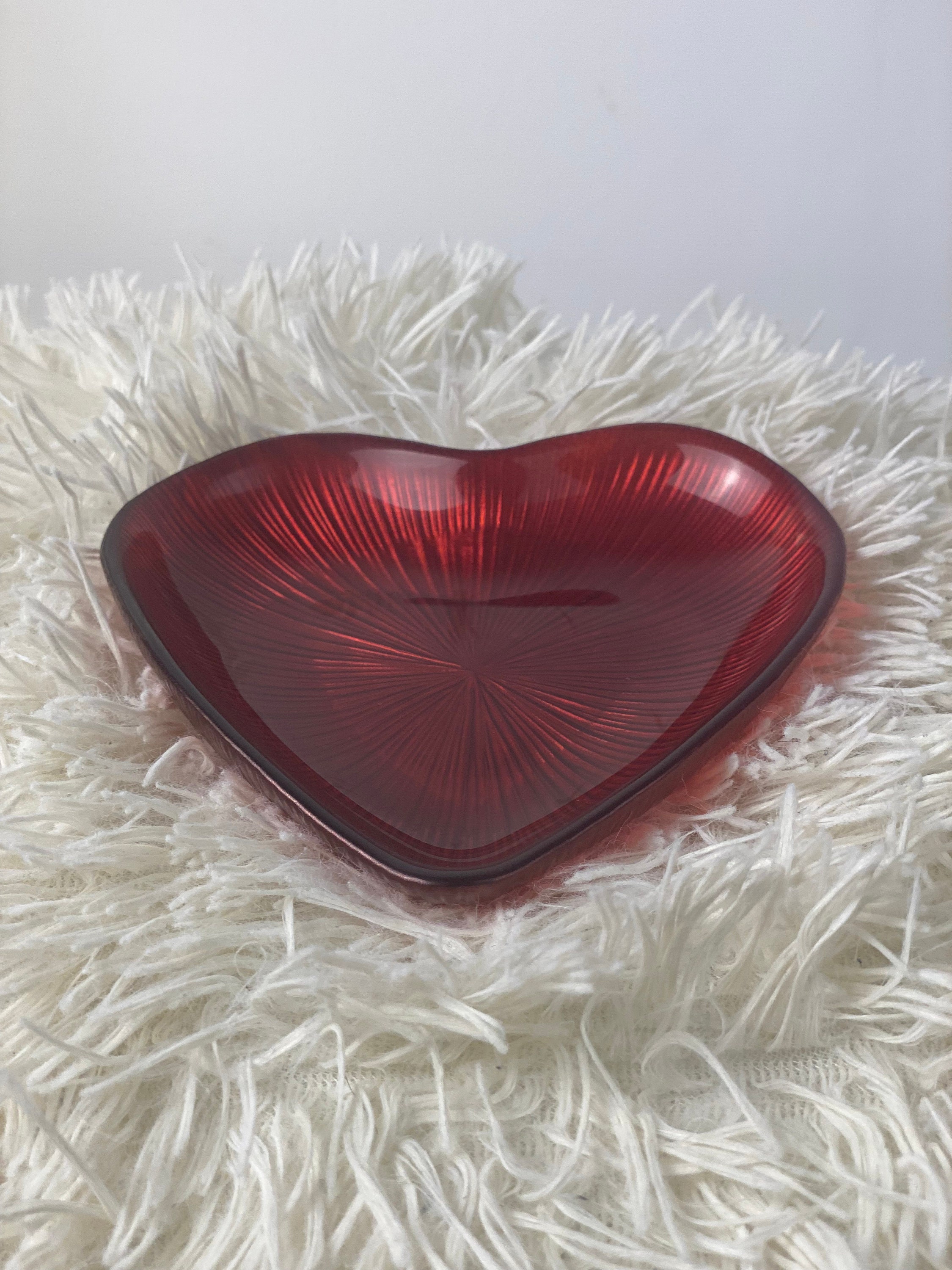 Love Plates Valentines Day Decor Red Heart Plates, Set of 3 Plates