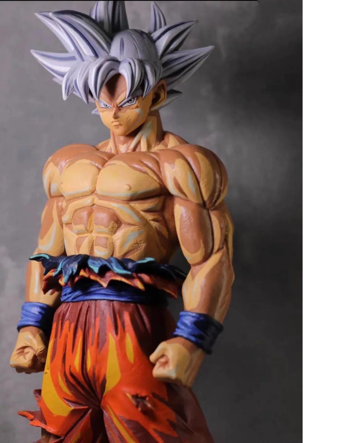 Figurine DBZ Son Goku Ultra Instinct - 35 Cm, Têtes Interchangeables, PVC - Neuf