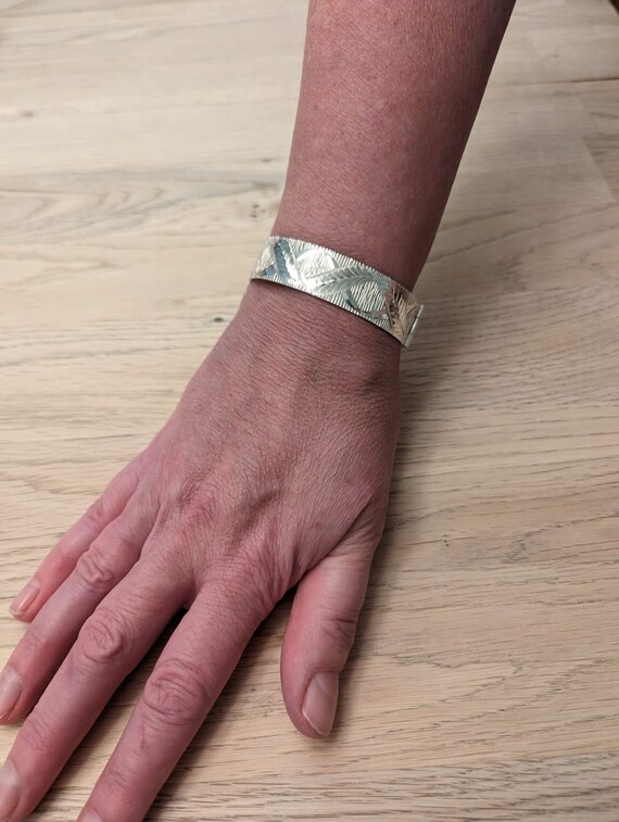 Solid sterling silver bangle Birmingham 1975 35.4g - image 10