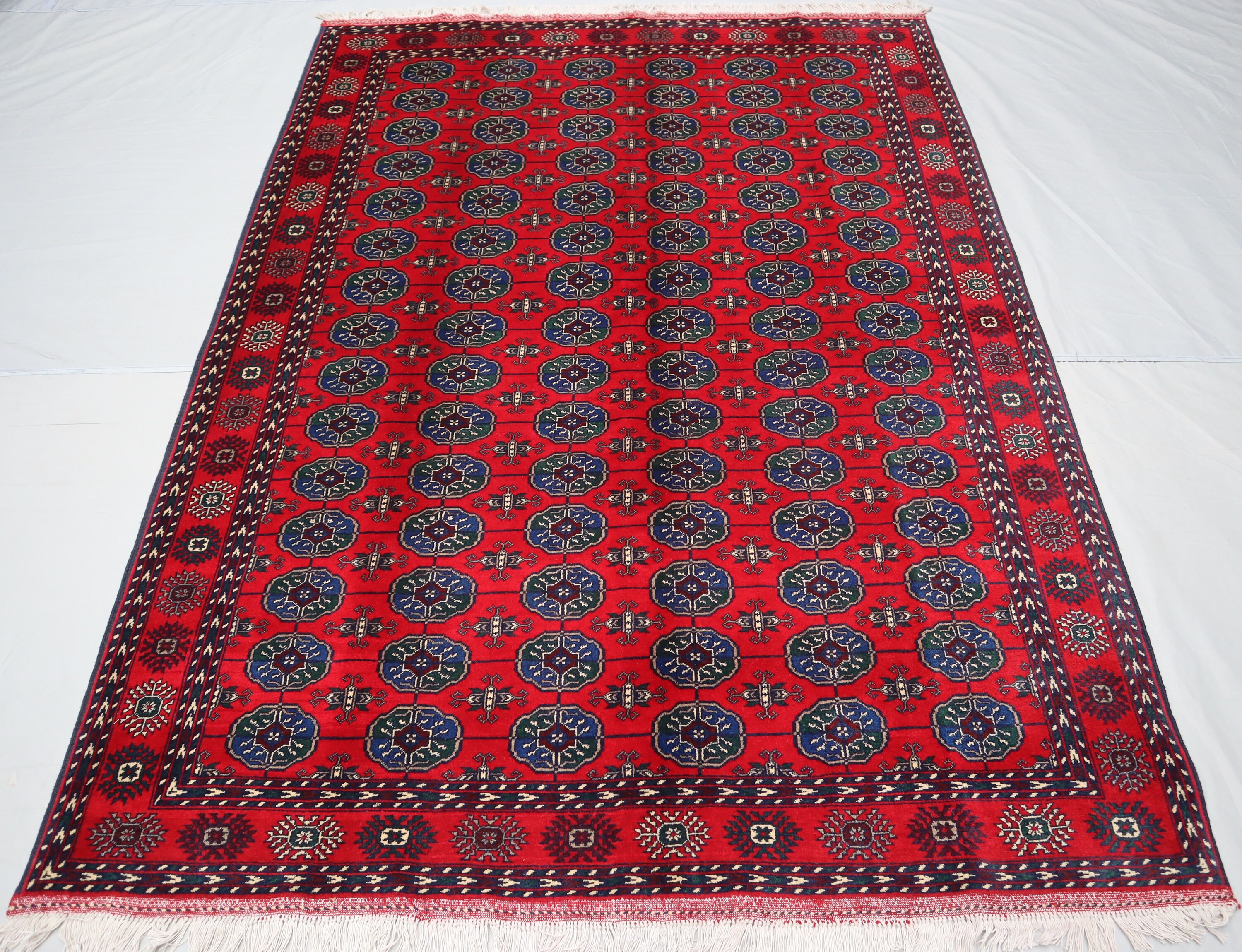 トルコマン 6 x 8 フィートの伝統的なテッケ エリアラグ - ボハラ