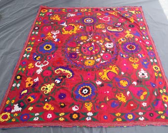 Antique Suzani Kilim Rug 5'8x6'0 ft, Bokhara Handmade Suzani Wall Hanging Decor, Beige Red Gray Suzani Home Decor Needlework Vintage Suzany