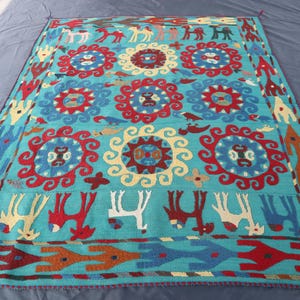 5&#39;3x6&#39;4 ft, Antique Suzani Rug- Vintage Suzani Handmade Pictorial Wall Hanging Décor 5x6 Needle Work Hand Embroidered Dining Table Cover Rug