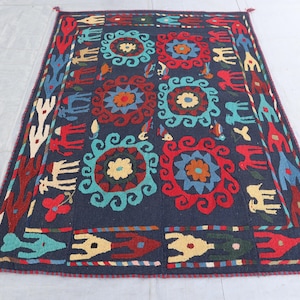 Fine Quality Hand Embroidered Suzani Rug 4&#39;1x5&#39;8 ft Collectible Art Hand Woven Wall Décor Tapestry, Home Décor- Bohemian Décor Flatweave Rug