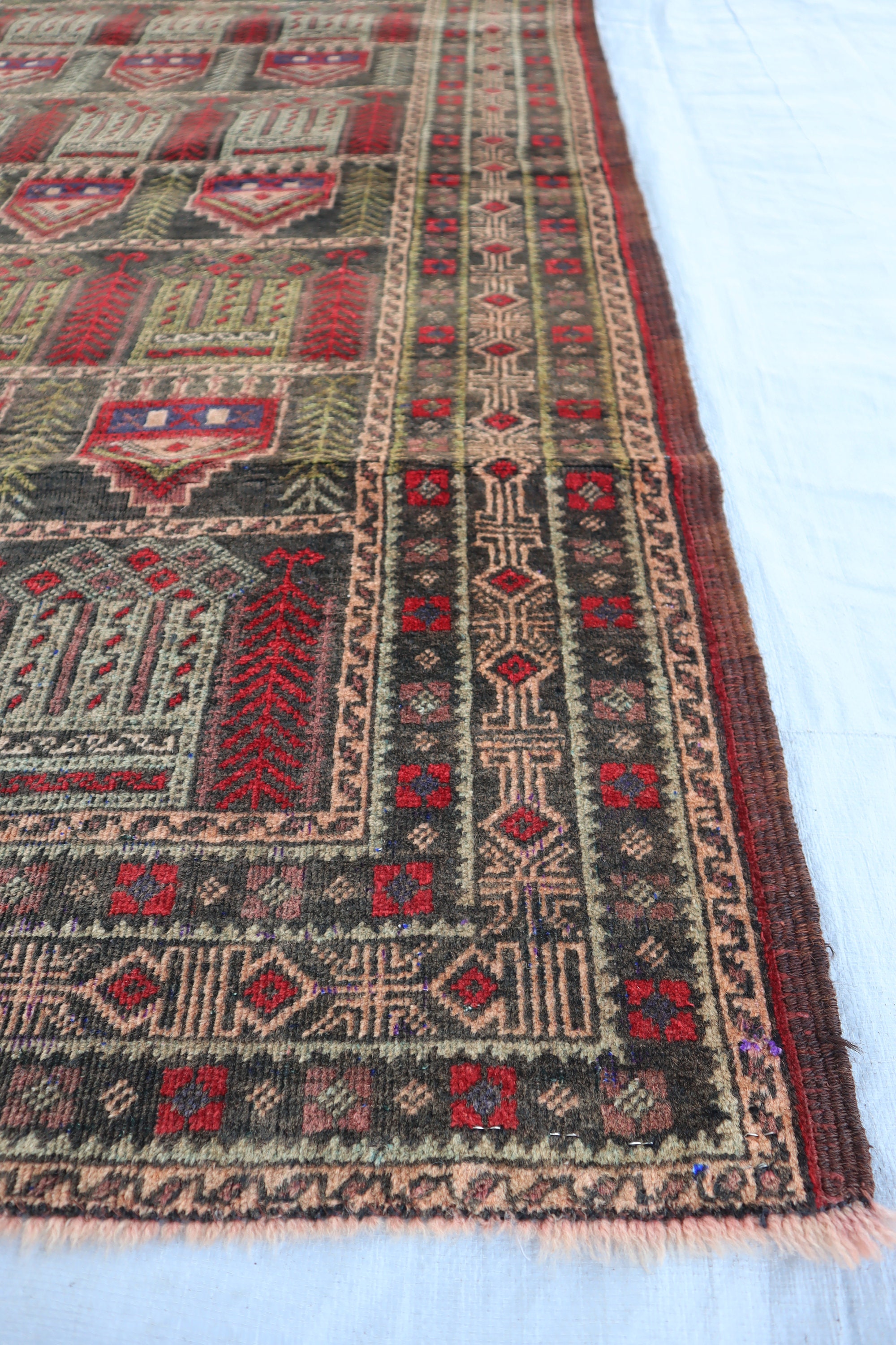 vintageラグ バルーチ アフガン絨毯 ヴィンテージ アンティーク 3'7x6'1フィートのアフガンヴィンテージバルーチテラコッタ