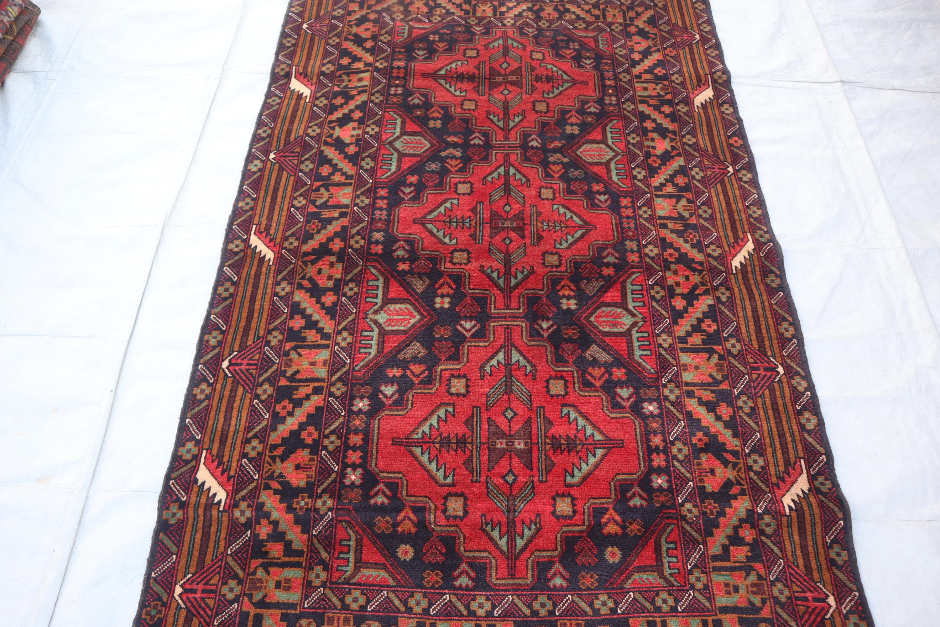 ヴィンテージ幾何学模様ラグ 4x6'5フィート、アフガニスタン手織り