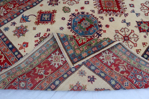 6.8x9.8フィートのアイボリーレッドのアフガンカザックラグ