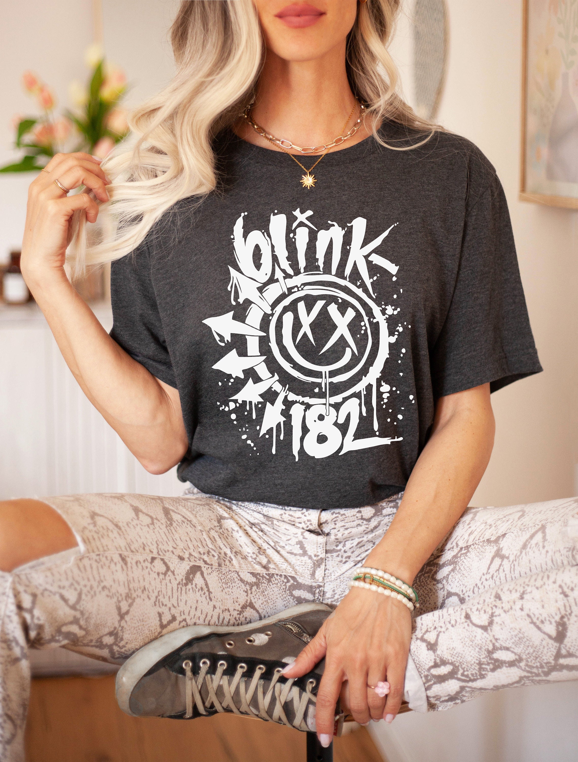 Vintage Blink 182 Shirt Unisex Classic - TourBandTees