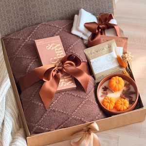 Fall gift basket for men & women, Best gift box for friend going through hard time, Cheer up gift, Get well gift, Autumn care package