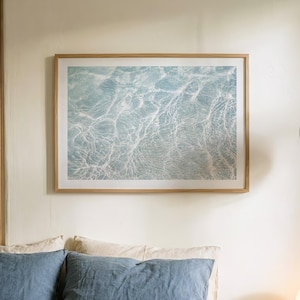 Blått havsvattentryck | Kuststrandfotografi
