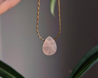Collar de cuarzo rosa en bruto, diseño de gota, colgante de cuarzo rosa en bruto, collar de cristal, joyería de piedras preciosas en bruto, colgante de cuarzo rosa de plata/oro, regalo para mujer