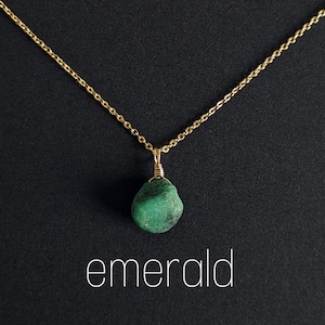 Echte ruwe smaragd ketting, gouden of zilveren smaragd ketting, groene smaragd hanger ketting, edelsteen smaragd sieraden, esoterisch cadeau voor vriendin