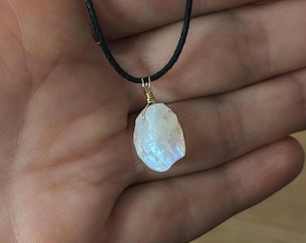 Gargantilla de piedra lunar en bruto, collar de algodón con piedra lunar arcoíris, collar de piedras preciosas, colgante de piedra lunar, collar de cristal en bruto, joyería de piedra en bruto, regalo