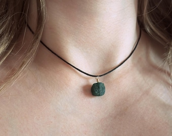 Halsketting van ruwe aventurijn, katoenen koord, aventurijn ketting, edelsteen ketting, hanger van ruwe aventurijn, ruwe ketting, choker van ruwe aventurijnsteen, groene steen