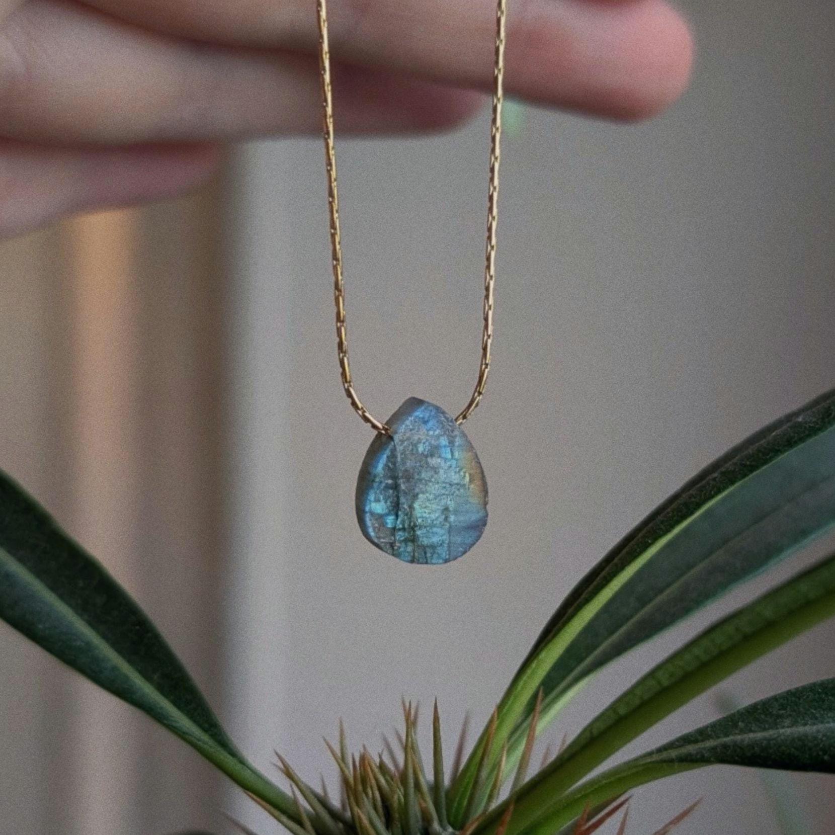 Gemma Gioielli Collana In Labradorite Naturale – Pietra Rotonda 12mm – Cordoncino In Cotone Cerato Regolabile