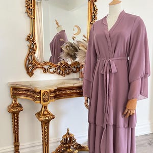 Amira Abaya