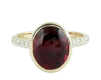 14K Gold Oval Garnet Solitaire Ring with Diamonds
