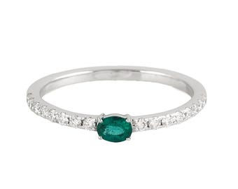 Emerald & Diamond Stackable Ring in 18k White Gold