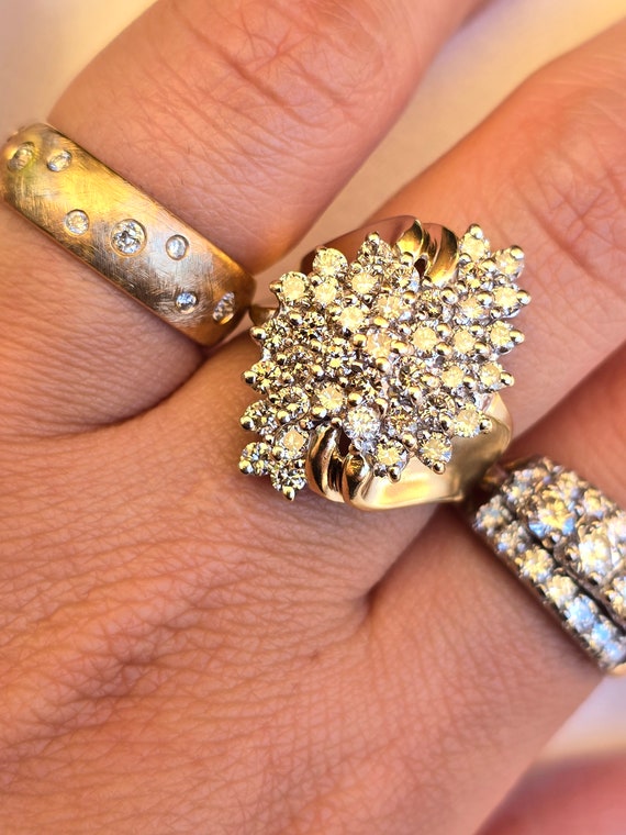 Vintage 14k Solid gold Diamond Cluster Cocktail R… - image 4