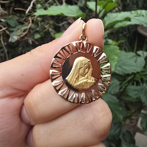 18k Virgin Mary Pendant