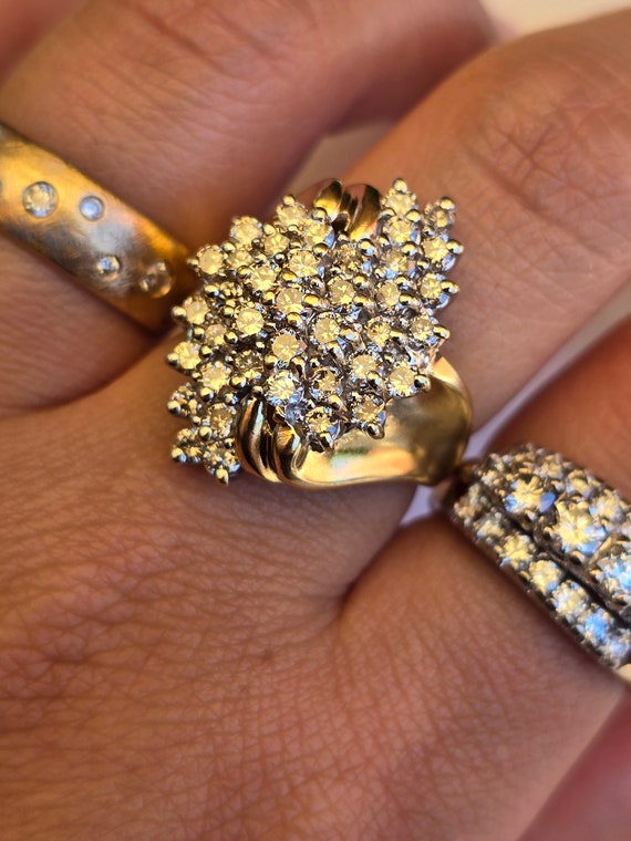 Vintage 14k Solid gold Diamond Cluster Cocktail R… - image 3
