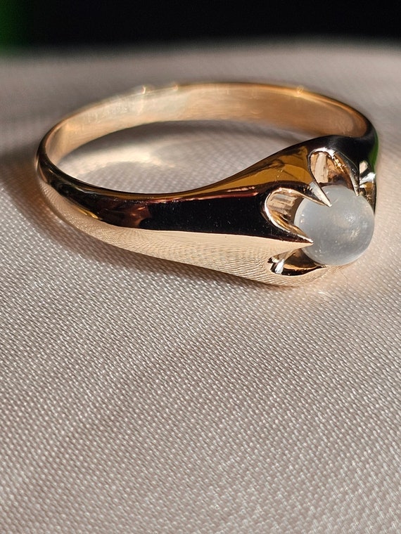 Antique 10 Karat Belcher Setting Moonstone Ring Gem