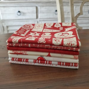 Classic Christmas Fat Quarter Bundle - Red Colorway - 7 Pieces - J. Wecker Frisch - Riley Blake Designs