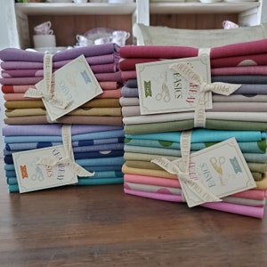 Tilda&#39;s Seasonal Chambray Basics - Fat Quarter Bündel - Frühling • Sommer • Herbst • Winter - Creation Memories Kollektion - 9 Fat Quarters