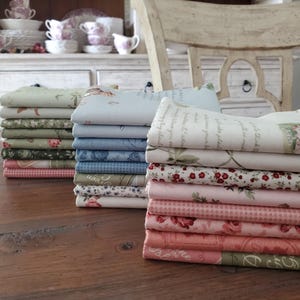 Anne of Green Gables Fat Quarter Bundles - 3 Colorways - Cream/Blue/Green - Riley Blake Designs - 8 Pieces - Official Licensed Product
