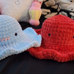 Puddle Slime Or Fire Slime (Crochet Plush/Amigurumi)