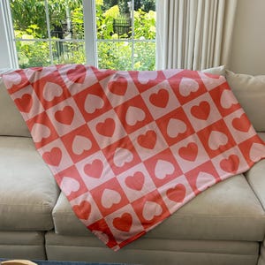 Checkered Hearts Blanket, Custom 3 sizes Fleece/Sherpa, Baby/Girl/Boy/Adult Blanket, Gift for Valentine&#39;s Day, Gift for Her, Gift for Baby