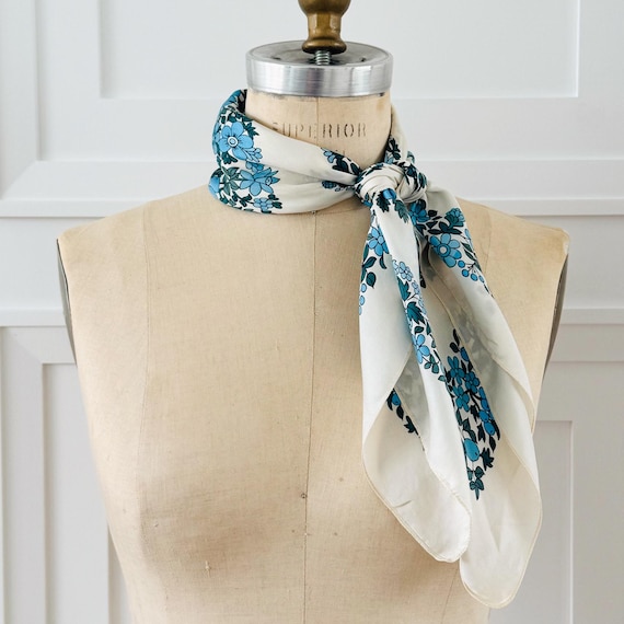 Vintage Scarf Blue Floral Liberty of London Scarf Fruit Square Neckerchief for Hair Tie Vintage Neck Scarf for Handbag Scarf Purse Scarf