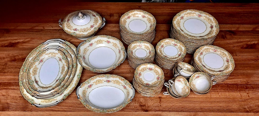 1930s Noritake China - Shelby Pattern #3623 - Green & Gold